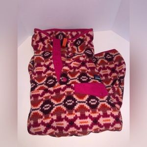 Patagonia pull over!!